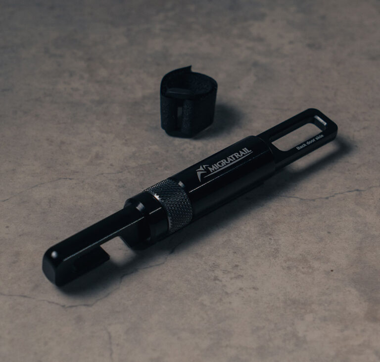 BACK DOOR HOOK – JIMNY - MIGRATRAIL